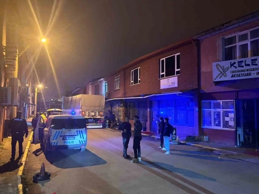 Ters yönden giden alkollü tır şoförü trafiği birbirine kattı
