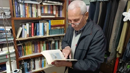 Terzihaneden kütüphaneye uzanan 69 yıllık ustalık: &quot;Yaşamak, yaşlanmak değildir&quot;
