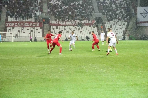 TFF 2. Lig: Elazığspor: 2 - Karaman FK: 0

