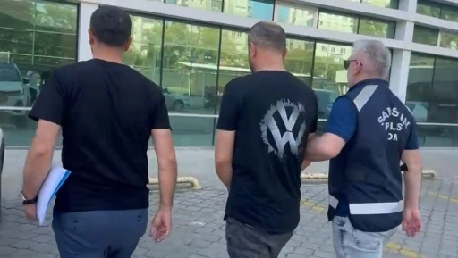 Tıbbi alet atölyesi görünümlü iş yeri kaçak silah atölyesi çıktı
