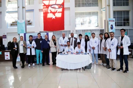 Tıp Öğrencilerinden Ağrı Bilimi Farkındalık Etkinliği
