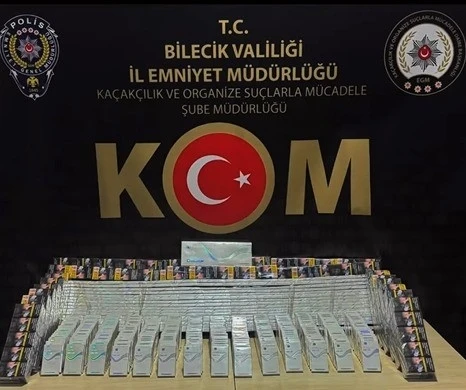 Tırın gizli b&ouml;lgesine saklanmış 846 paket ka&ccedil;ak sigara ele ge&ccedil;irildi, 2 ş&uuml;pheli yakalandı
