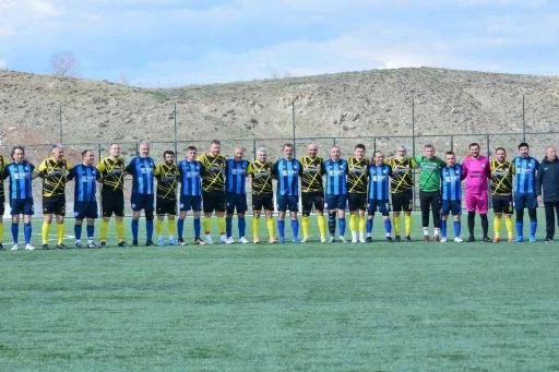 TMVFL Batı Karadeniz Beyaz B&ouml;lge&rsquo;de kupanın sahibi Kastamonu Şerife Bacı Masterlar oldu

