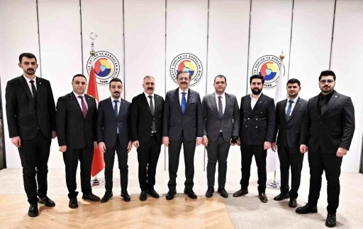 TOBB Van GGK&rsquo;dan Hisarcıklıoğlu&rsquo;na ziyaret
