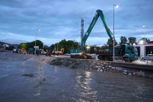 Tokat Belediyesi tarafından sel ve taşkın riskine karşı &ouml;nlemler artırıldı
