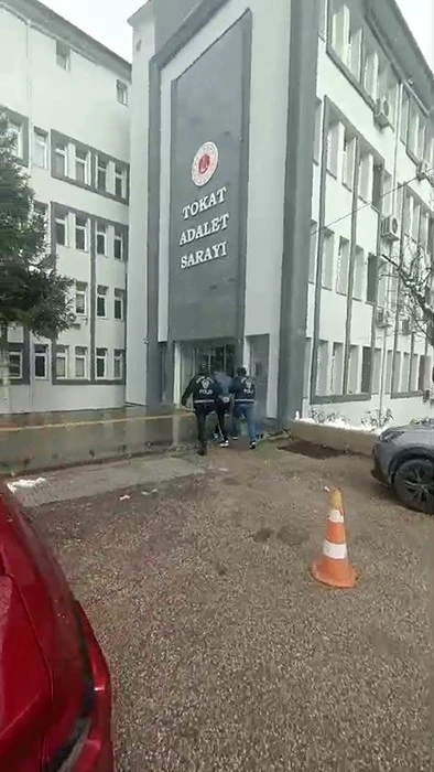 Tokat&rsquo;ta 33 yıl hapisle aranan h&uuml;k&uuml;ml&uuml; yakalandı

