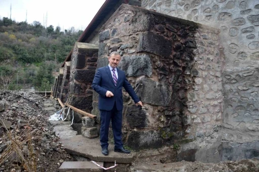 Tokat&rsquo;ta 881 yıllık tarihi cami Osmanlı hamam sistemiyle ısıtılıyor
