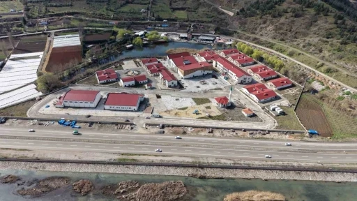 Tokat&rsquo;ta yarım kalan kamp&uuml;s projesinde d&uuml;ğ&uuml;m &ccedil;&ouml;z&uuml;l&uuml;yor
