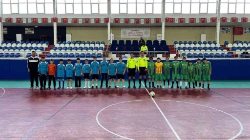 Tomarza&rsquo;da 19 Mayıs coşkusu Futsal turnuvası finaliyle ta&ccedil;landı
