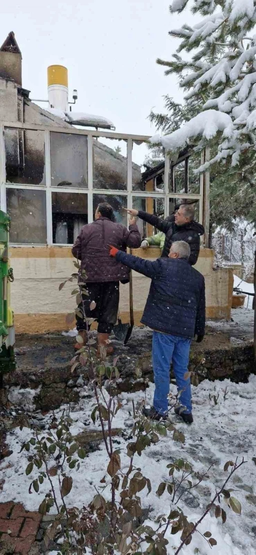 Tomarza&rsquo;da yangın
