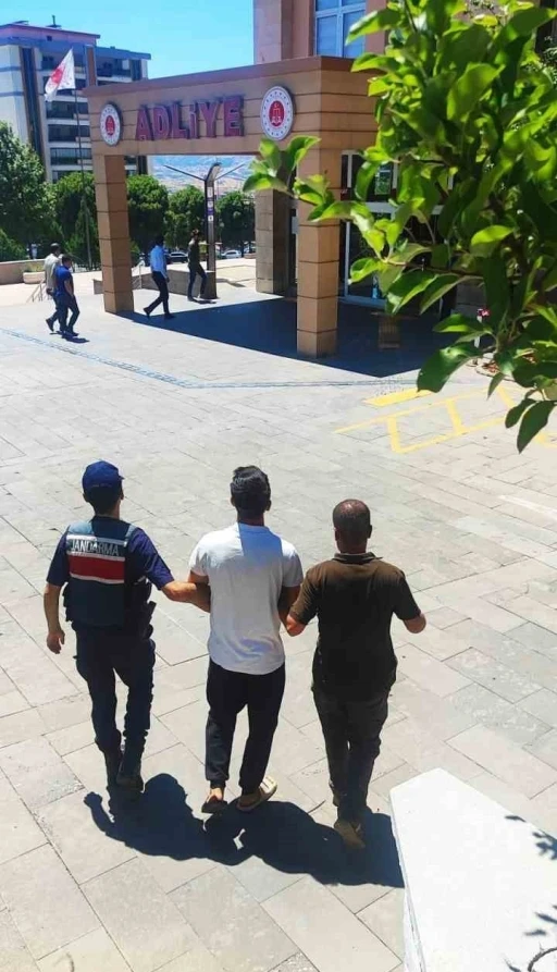 Torpil şakası 92 hektarı k&uuml;l etti, hapis ve  43,7 milyon TL tazminata mahkum oldu