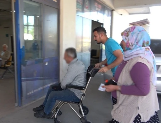 Tosunun darbesiyle yaralanan vatandaşın bacağına 60 dikiş atıldı
