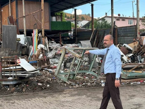 Tosya Belediyesi&rsquo;nden Oto Sanayi B&ouml;lgesi&rsquo;nde &ccedil;evre temizliği
