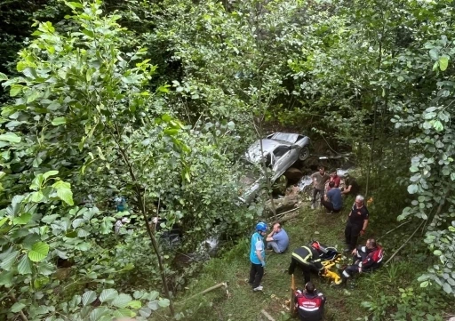 Trabzon&rsquo;da trafik kazası: 1 &ouml;l&uuml;, 5 yaralı
