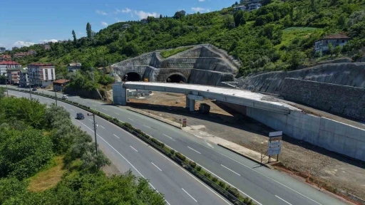 Trabzon&rsquo;un 30 yıllık hayali olan G&uuml;ney &Ccedil;evre Yolu Projesi&rsquo;nde &ccedil;alışmalar s&uuml;r&uuml;yor
