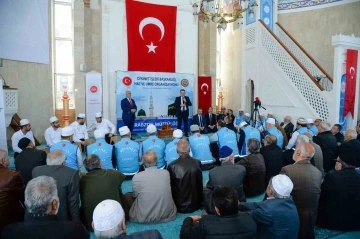 Trabzonlu hacılar kutsal topraklara uğurlanıyor
