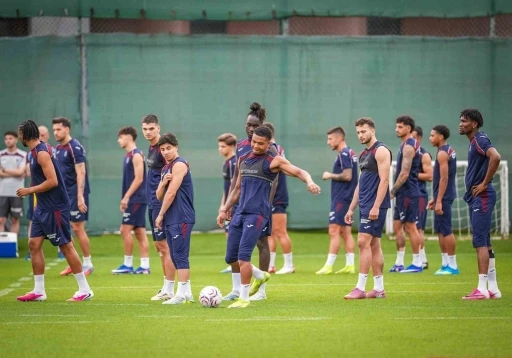 Trabzonspor, yeni sezon hazırlıklarını s&uuml;rd&uuml;r&uuml;yor

