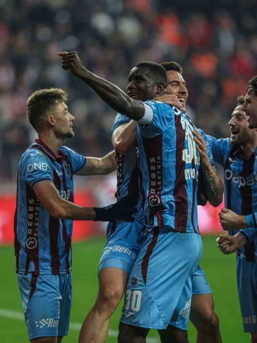 Trabzonsporlu golc&uuml;ler krallık yarışında zirveyi zorluyor
