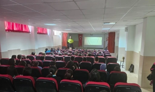 Trafik Dedektifleri Projesi kapsamında 602 &ouml;ğrenciye eğitim verildi
