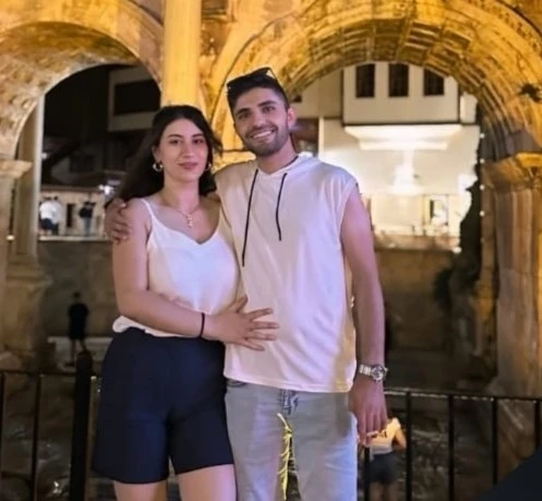 Trafik kazasında anne ve baba &ouml;ld&uuml;, 8 aylık bebek ağır yaralandı

