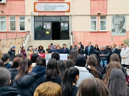 Trafik kazasında hayatını kaybeden Elif Nisa toprağa verildi
