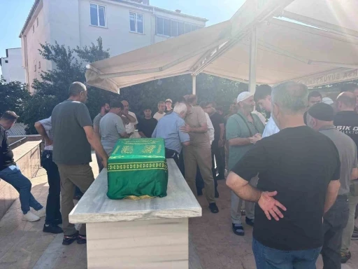 Trafik kazasında hayatını kaybeden minik Kerem Ali g&ouml;zyaşları ile uğurlandı
