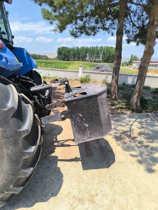 Traktörden düşen 2 yaşındaki çocuk hayatını kaybetti
