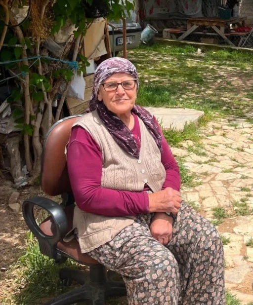 Trakt&ouml;rden d&uuml;şen kadın hayatını kaybetti
