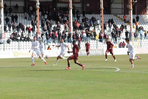 Trendyol 1. Lig: Bandırmaspor: 4 - Pendiksporspor: 1
