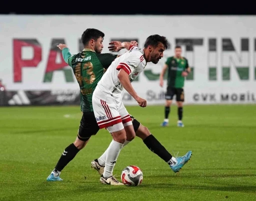 Trendyol 1. Lig: &Uuml;mraniyespor: 2 - Sakaryaspor: 0
