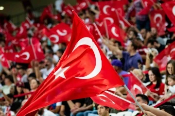 Trendyol Süper Lig: Antalyaspor: 1 - RAMS Başakşehir: 0 (İlk yarı)
