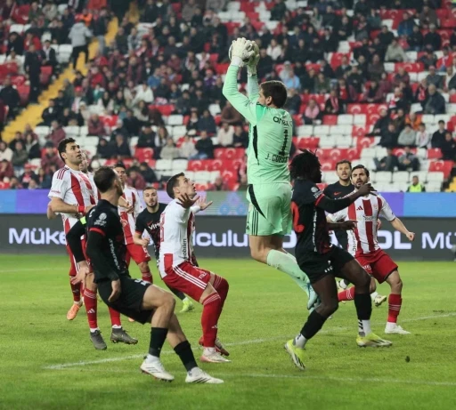 Trendyol S&uuml;per Lig: Antalyaspor: 2 - Gen&ccedil;lerbirliği: 1 (Ma&ccedil; sonucu)
