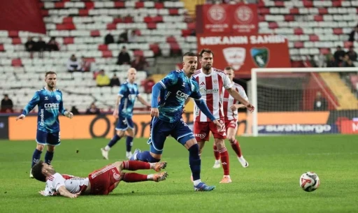 Trendyol S&uuml;per Lig: Antalyaspor: 3 - Samsunspor: 1 (Ma&ccedil; sonucu)
