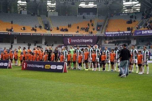 Trendyol Süper Lig: Başakşehir: 0 - Konyaspor: 0 (Maç devam ediyor)

