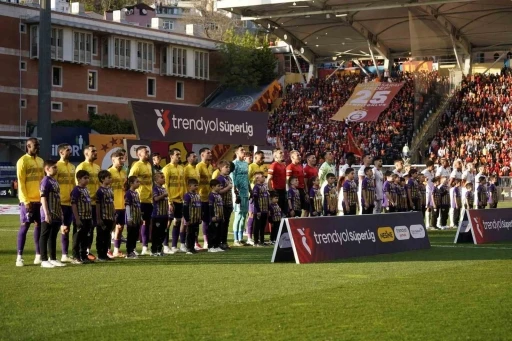 Trendyol Süper Lig: Eyüpspor: 0 - Galatasaray: 0 (Maç devam ediyor)
