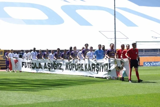Trendyol S&uuml;per Lig: Ey&uuml;pspor: 0 - Gaziantep FK: 0 (İlk yarı)
