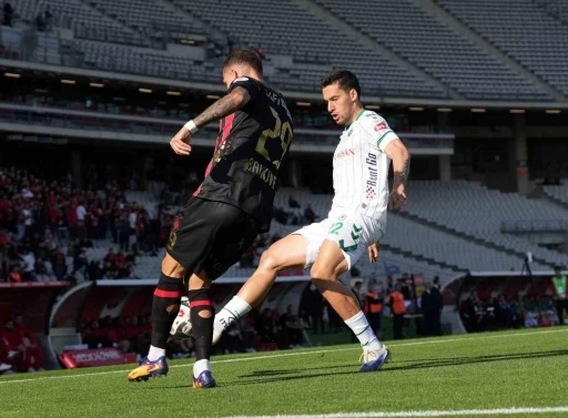 Trendyol Süper Lig: Fatih Karagümrük: 0 - Konyaspor: 0 (Maç devam ediyor)
