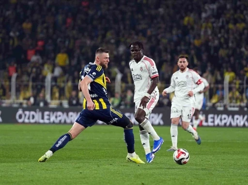 Trendyol S&uuml;per Lig: Fenerbah&ccedil;e: 0 - Beşiktaş: 0 (İlk yarı)
