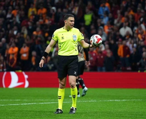 Trendyol S&uuml;per Lig: Galatasaray: 1 - Kocaelispor: 0 (İlk yarı)
