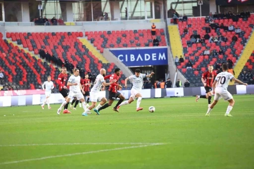 Trendyol S&uuml;per Lig: Gaziantep FK: 0 - Bodrum FK: 0 (Ma&ccedil; devam ediyor)
