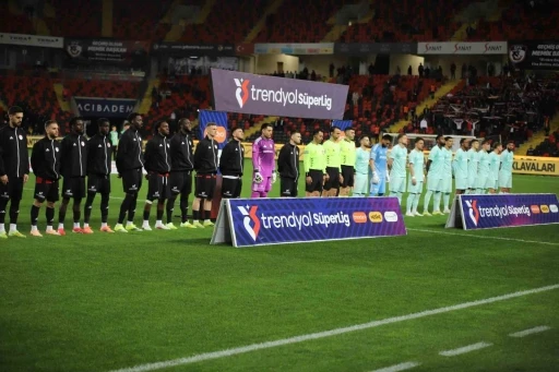 Trendyol S&uuml;per Lig: Gaziantep FK: 0 - Kayserispor: 0 (Ma&ccedil; devam ediyor)
