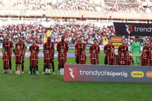 Trendyol Süper Lig: Gaziantep FK: 0 - Samsunspor: 2 (Maç devam ediyor)
