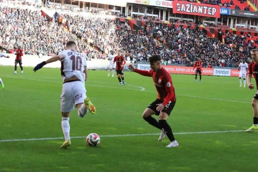 Trendyol S&uuml;per Lig: Gaziantep FK: 0 - Trabzonspor: 0 (Ma&ccedil; devam ediyor)
