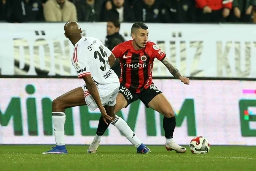 Trendyol S&uuml;per Lig: Gen&ccedil;lerbirliği: 0 - Beşiktaş: 2 (Ma&ccedil; sonucu)
