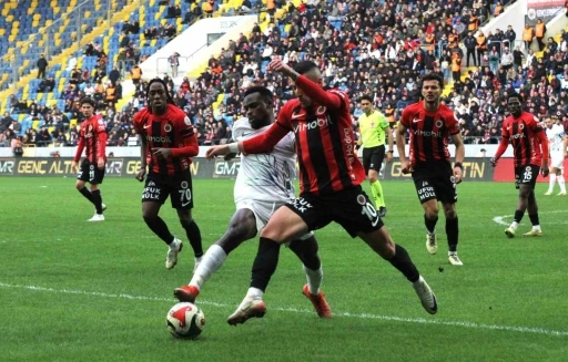 Trendyol S&uuml;per Lig: Gen&ccedil;lerbirliği: 2 - &Ccedil;aykur Rizespor: 2 (Ma&ccedil; sonucu)
