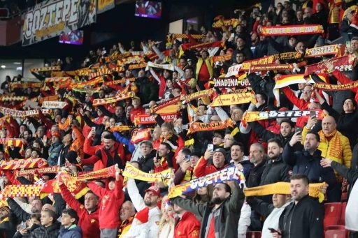 Trendyol S&uuml;per Lig: G&ouml;ztepe: 0 - Ey&uuml;pspor: 0 (İlk yarı)
