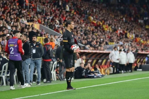 Trendyol S&uuml;per Lig: G&ouml;ztepe: 0 - Galatasaray: 2 (İlk yarı)

