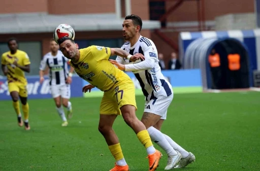 Trendyol S&uuml;per Lig: Kasımpaşa: 1 - Ey&uuml;pspor: 0 (İlk yarı)
