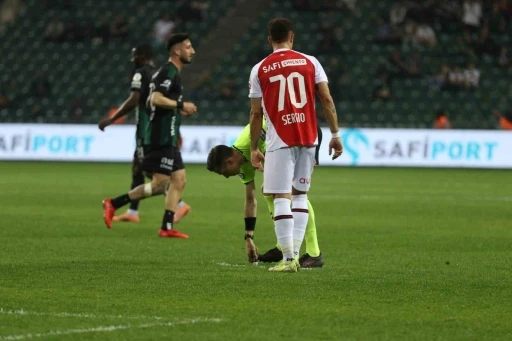 Trendyol S&uuml;per Lig: Kocaelispor: 0 - Fatih Karag&uuml;mr&uuml;k: 0 (İlk yarı)
