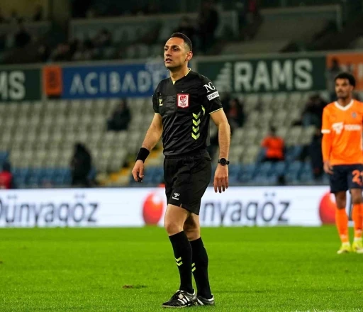 Trendyol S&uuml;per Lig: RAMS Başakşehir: 0 - Konyaspor: 0 (İlk yarı)
